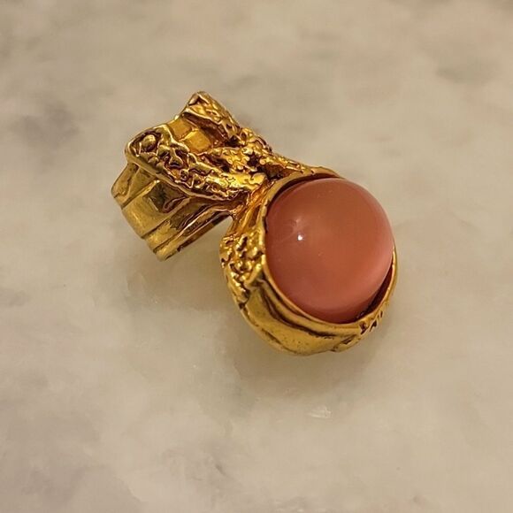 NWT Yves Saint Laurent Sz 4 RARE Pink YSL Arty Cabochon Statement 24KT Gold Ring - Picture 4 of 16